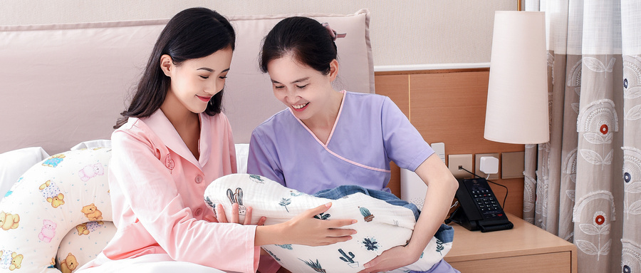 月嫂培训：打造专业护理人才，助力产后恢复与育婴